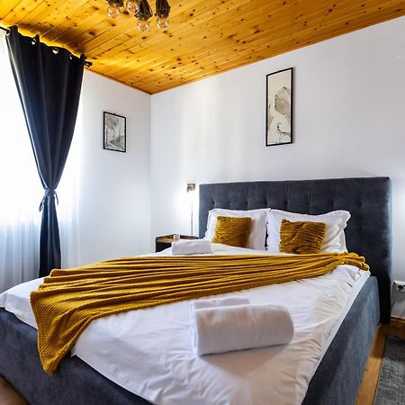 Villa Falco Bianco Buşteni Esterno foto