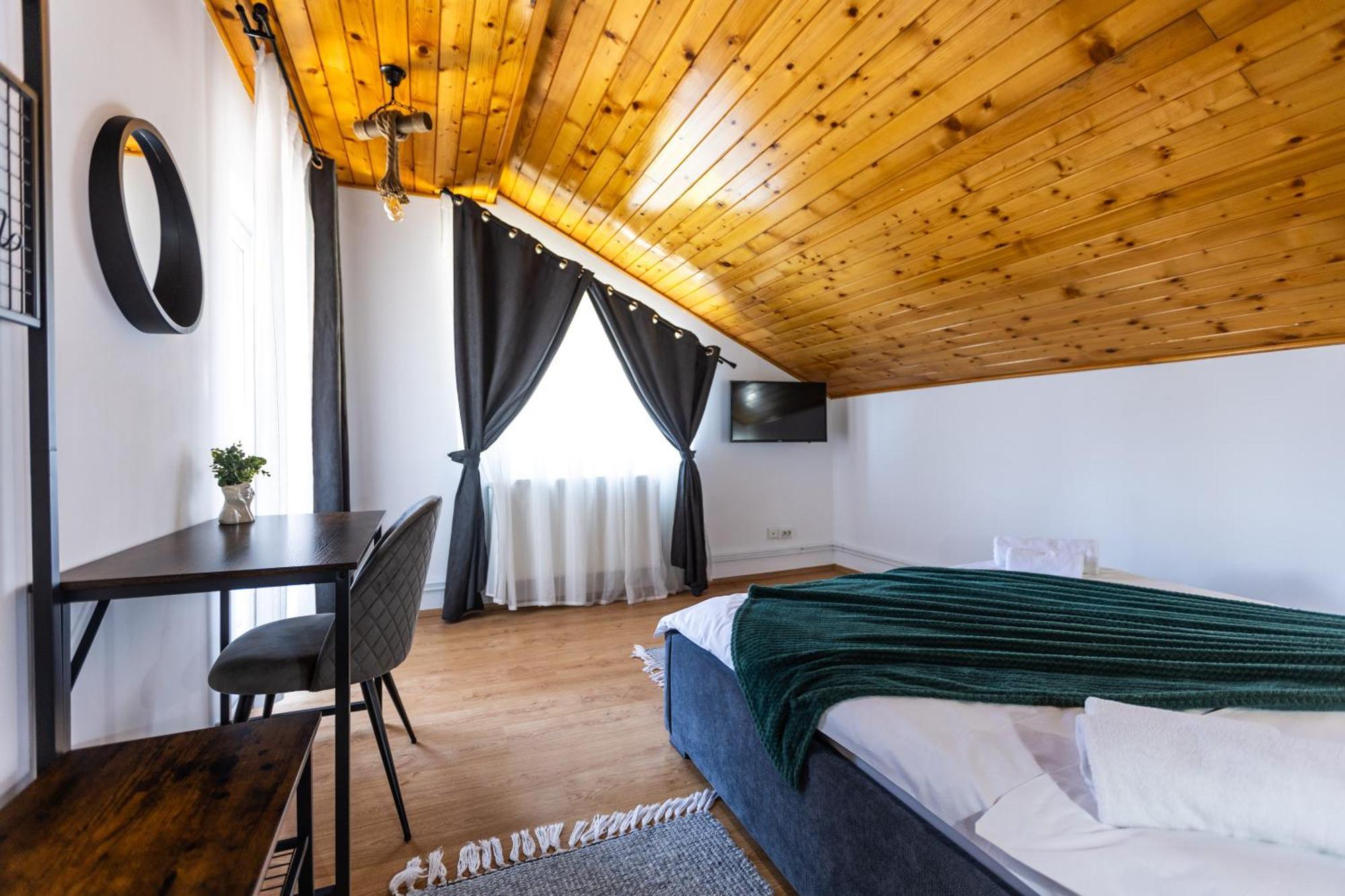 Villa Falco Bianco Buşteni Esterno foto